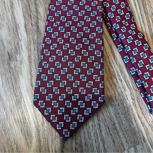 Vintage Burberry Tie - Picture 2 of 4